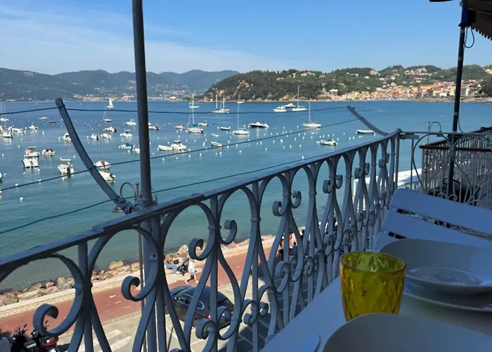 Prázdninový dům Con Splendida Vista - Centro Lerici